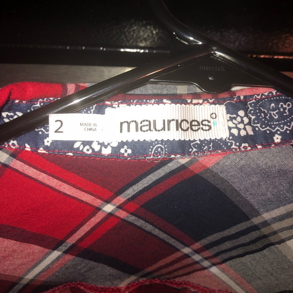 Plus size Maurice’s button down. - Picture 4 of 4